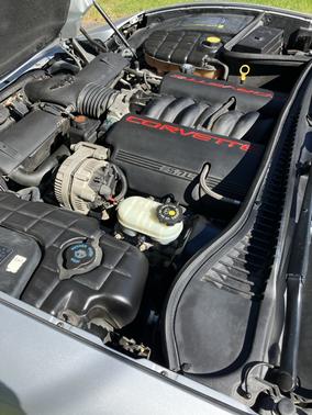 Silver 2000 Chevrolet Corvette Base