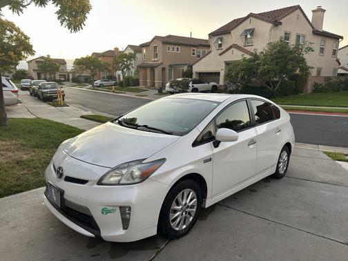 2012 Toyota Prius Plug-in Advanced