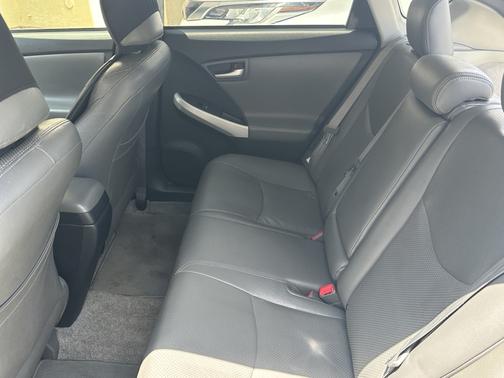 2012 Toyota Prius Plug-in Advanced