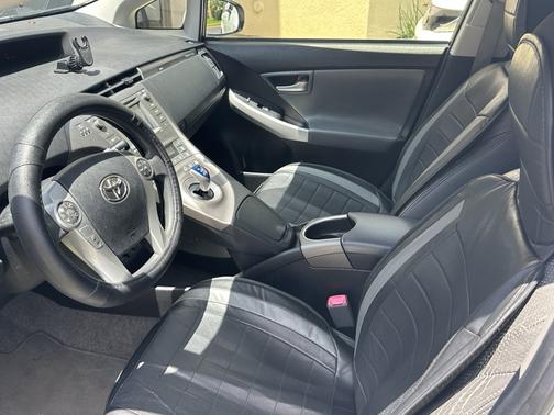 2012 Toyota Prius Plug-in Advanced