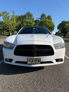 White 2013 Dodge Charger SXT