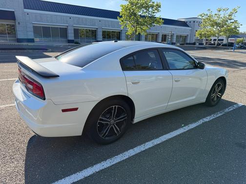White 2013 Dodge Charger SXT