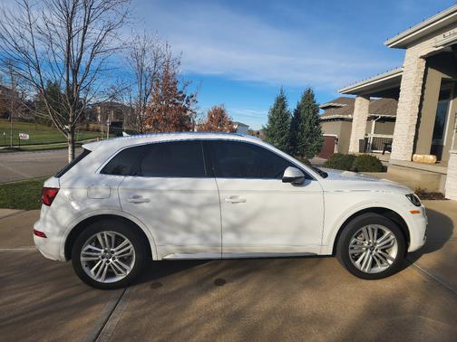 2018 Audi Q5 2.0T Premium Plus