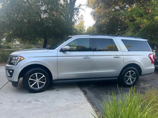 Silver 2019 Ford Expedition Max XLT