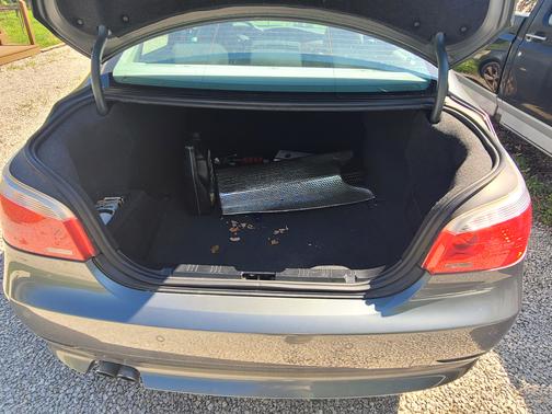 Gray 2007 BMW 530 xi