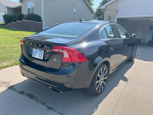 2015 Volvo S60 T6 Platinum