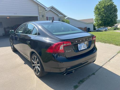 2015 Volvo S60 T6 Platinum