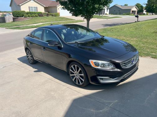 2015 Volvo S60 T6 Platinum