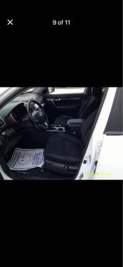 White 2014 Kia Sorento LX