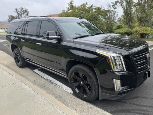 2019 Cadillac Escalade ESV Platinum