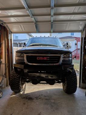 Black 2004 GMC Sierra 2500 SLT H/D Crew Cab
