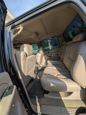 Black 2004 GMC Sierra 2500 SLT H/D Crew Cab