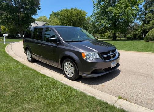 Gray 2020 Dodge Grand Caravan SE