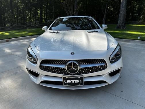 White 2019 Mercedes-Benz SL 550 Base