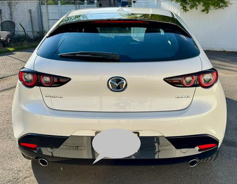 White 2022 Mazda Mazda3 FWD w/Premium Package