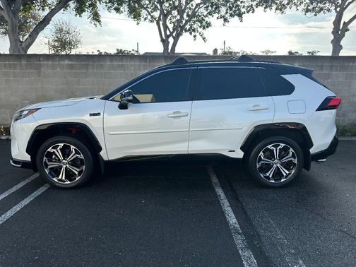 2022 Toyota RAV4 Prime XSE