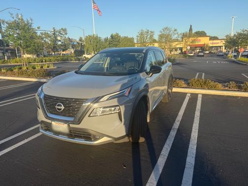 2022 Nissan Rogue Platinum