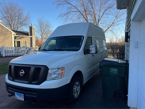 2018 Nissan NV Cargo NV2500 HD SV V8