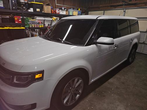 White 2015 Ford Flex Limited