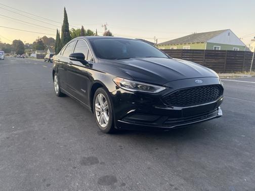 2018 Ford Fusion Hybrid SE