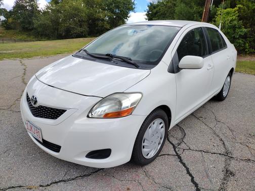 2010 Toyota Yaris Base