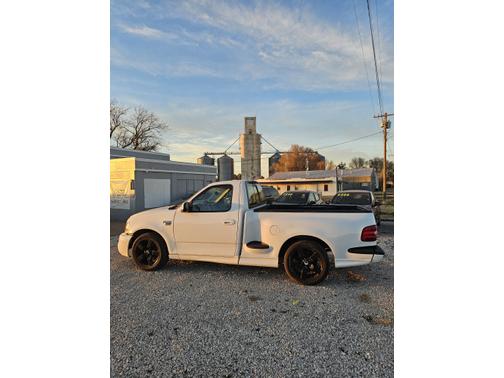 2001 Ford F-150 SVT Lightning Flareside