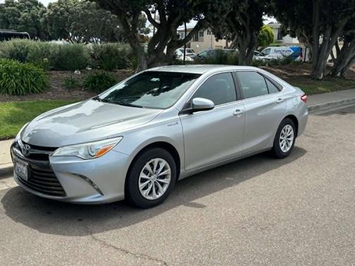Gray 2017 Toyota Camry Hybrid LE