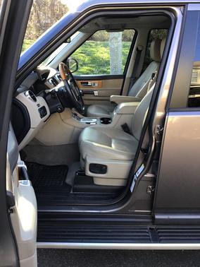2015 Land Rover LR4 Lux