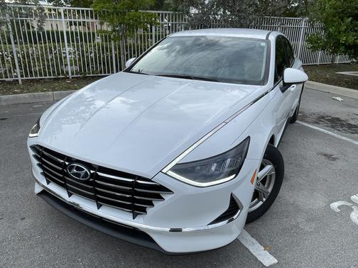 White 2020 Hyundai SONATA SE