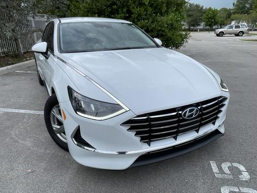White 2020 Hyundai SONATA SE