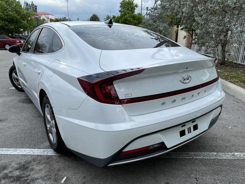 White 2020 Hyundai SONATA SE