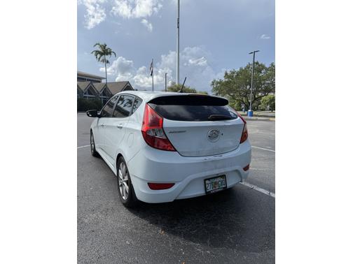 2014 Hyundai Accent SE