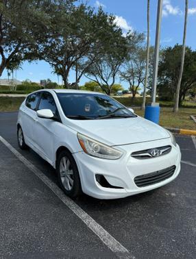 2014 Hyundai Accent SE