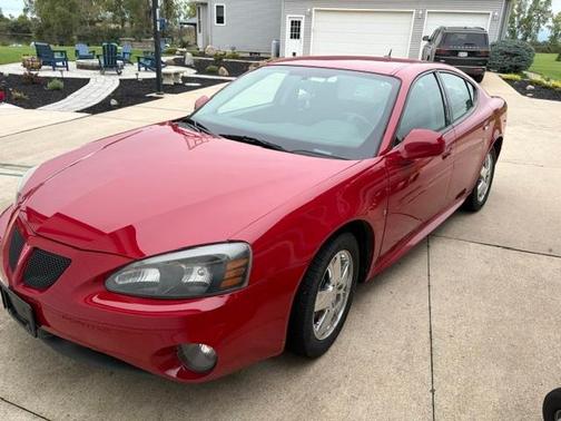 Red 2006 Pontiac Grand Prix Base