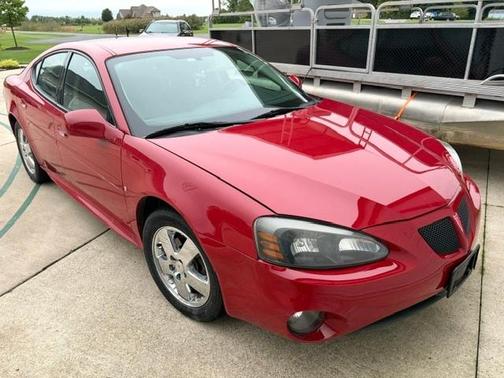 Red 2006 Pontiac Grand Prix Base