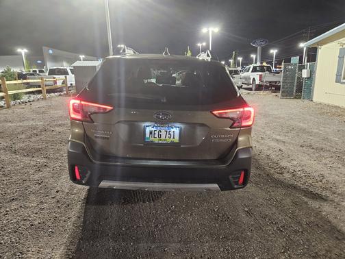 2022 Subaru Outback Touring XT