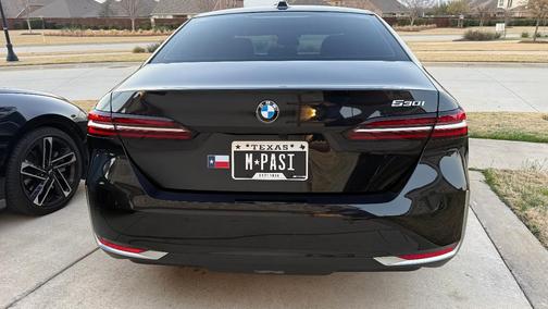 Black 2025 BMW 530 i