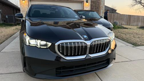 Black 2025 BMW 530 i