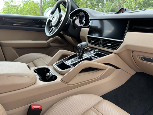 2021 Porsche Cayenne Cayenne
