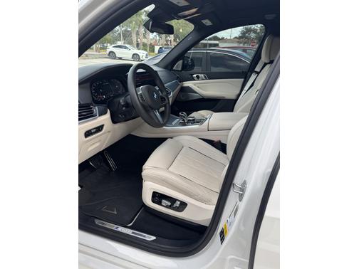 2020 BMW X5 M50i