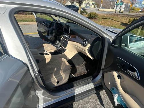 Silver 2016 Mercedes-Benz GLA-Class GLA 250 4MATIC