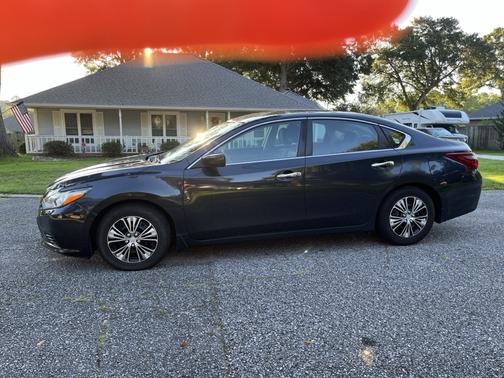 Blue 2018 Nissan Altima 2.5 S