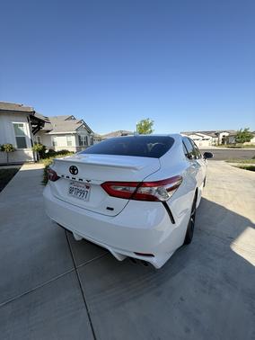 2020 Toyota Camry SE