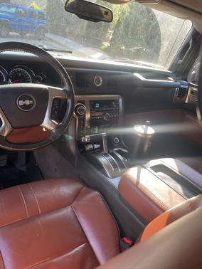 Beige 2008 Hummer H2 Base
