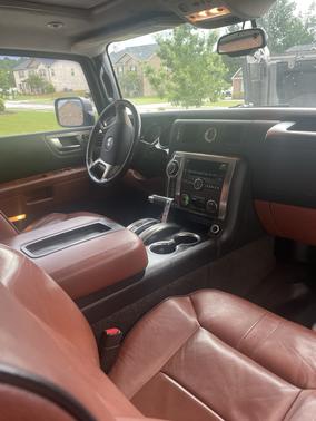 Beige 2008 Hummer H2 Base