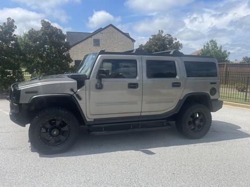 Beige 2008 Hummer H2 Base