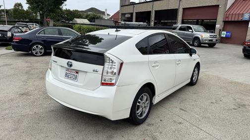 2010 Toyota Prius V