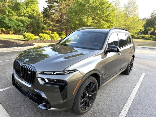 2024 BMW X7 M60i