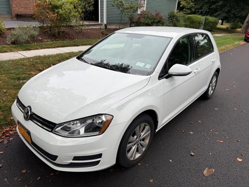 2015 Volkswagen Golf DSG TDI S