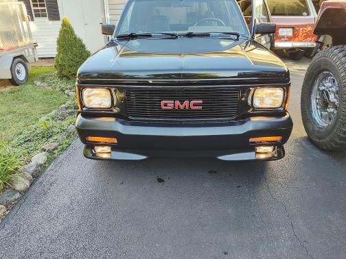 Black 1992 GMC Jimmy Typhoon